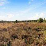 In Veluwe Peaceful Retreat Voorthuizen