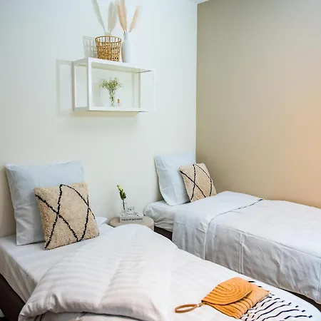 In Veluwe Peaceful Retreat * Voorthuizen